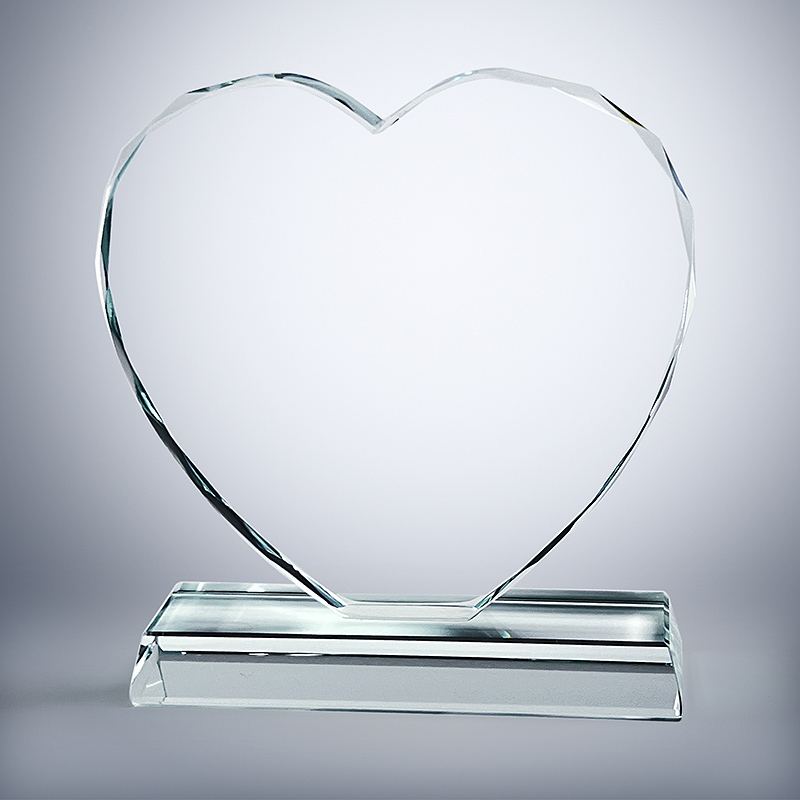 GCP1006 Clear Glass Heart Shape Trophy With Premium Giftbox-6 Sizes