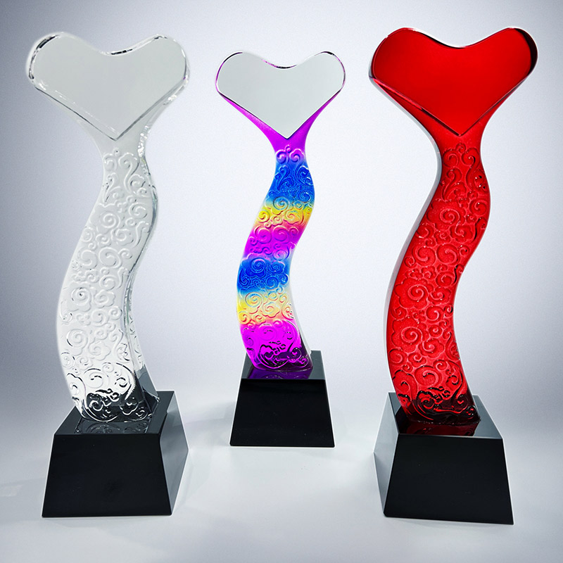 GCP2605 Crystal Heart Shape Trophy With Premium Giftbox-1 Size 3 Colors