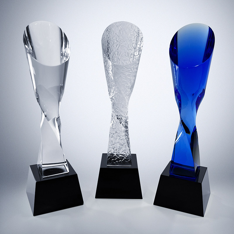 GCP2606 Crystal Trophy With Premium Giftbox-1 Size 3 Colors