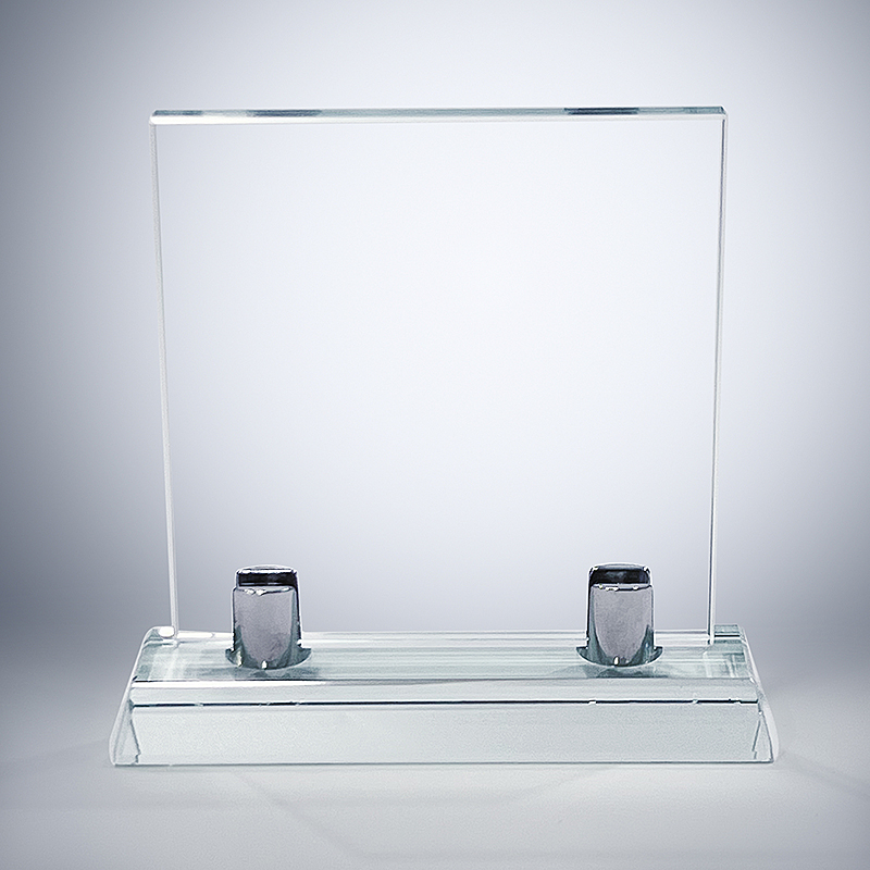 glass trohy with metal stand with removable glass solutions